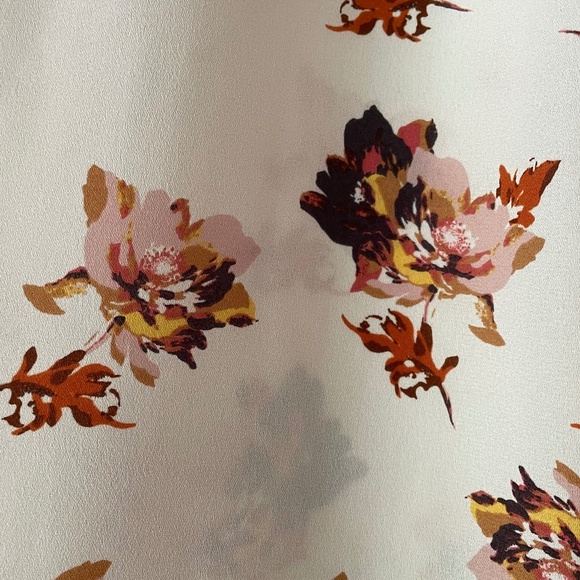 Maurices Cream Floral Blouse - Picture 11 of 14